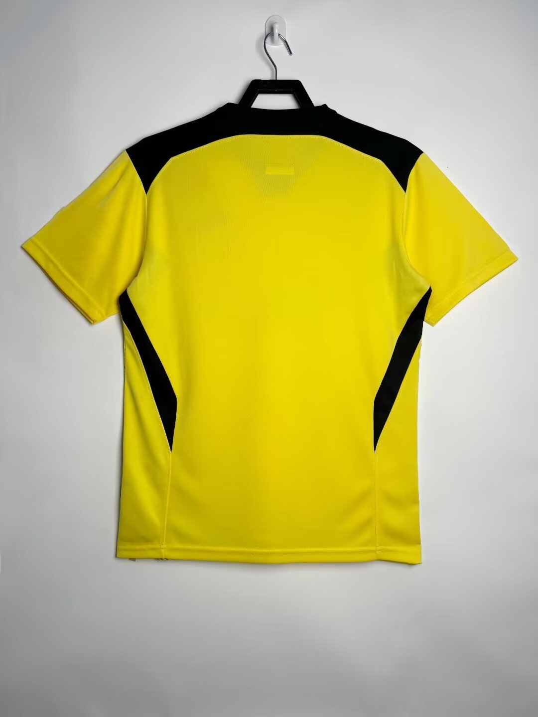 Liverpool 04-05