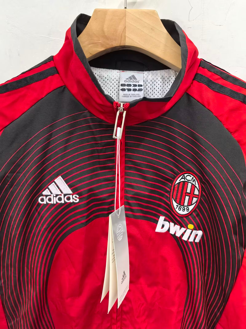Milán retro version