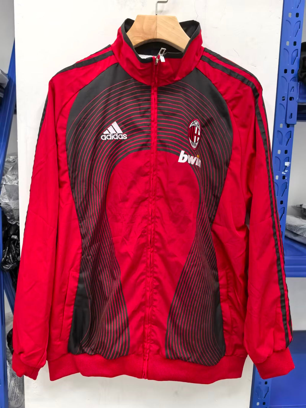 Milán retro version