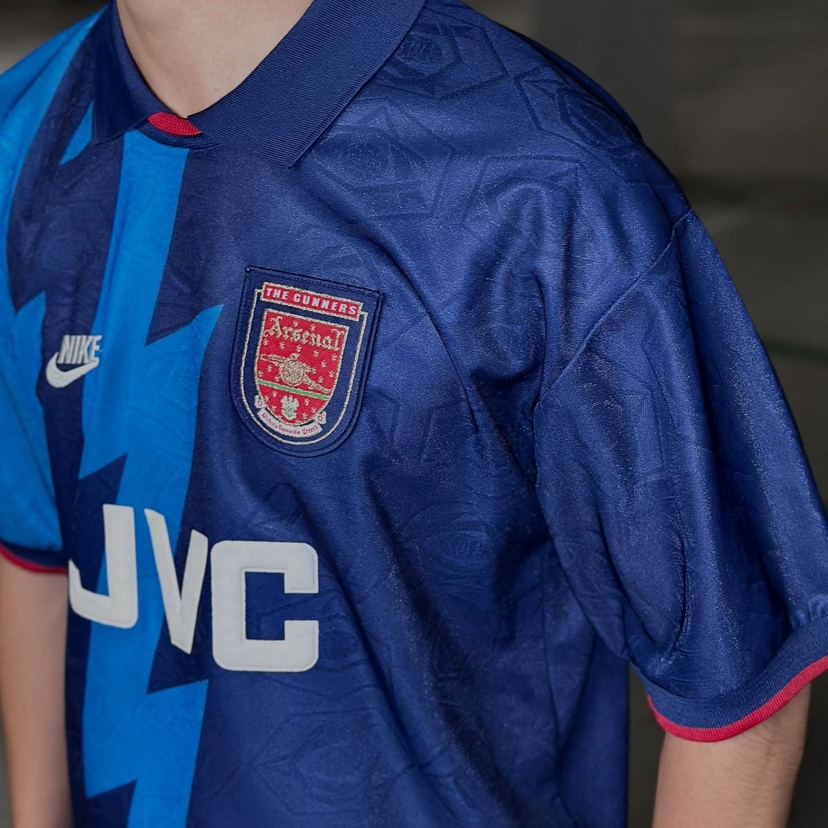 Camiseta Arsenal 1997 alternativa