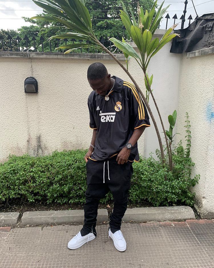 Camiseta retro del Real Madrid 1999-2000