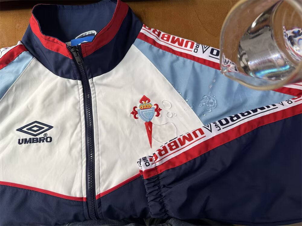 Celta 98-99