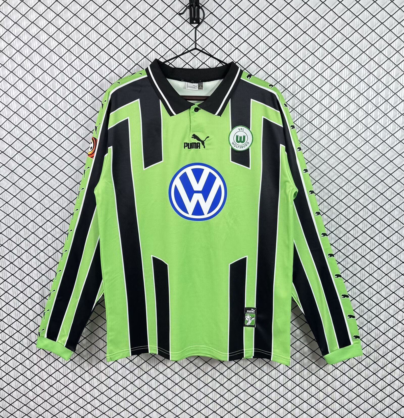 WOLFSBURG 99-00